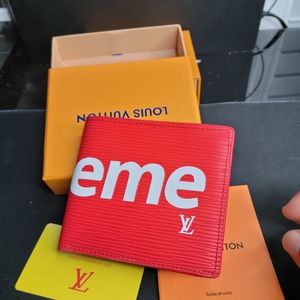 Wallet supreme red